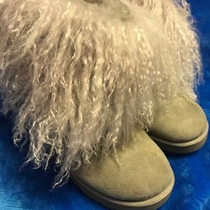 UGG sheepskin cuff boots